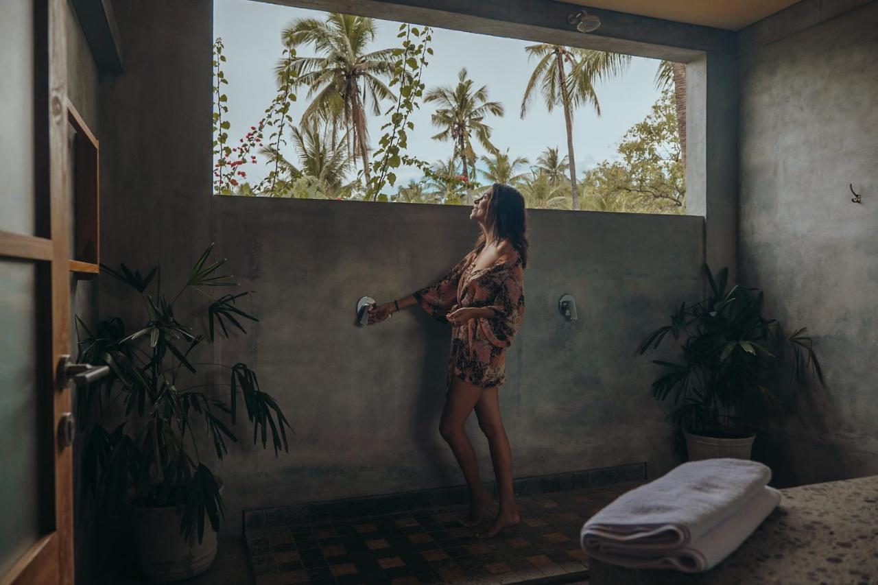 Mangroove Bay Boutique Hostel Banyuwedang Luaran gambar