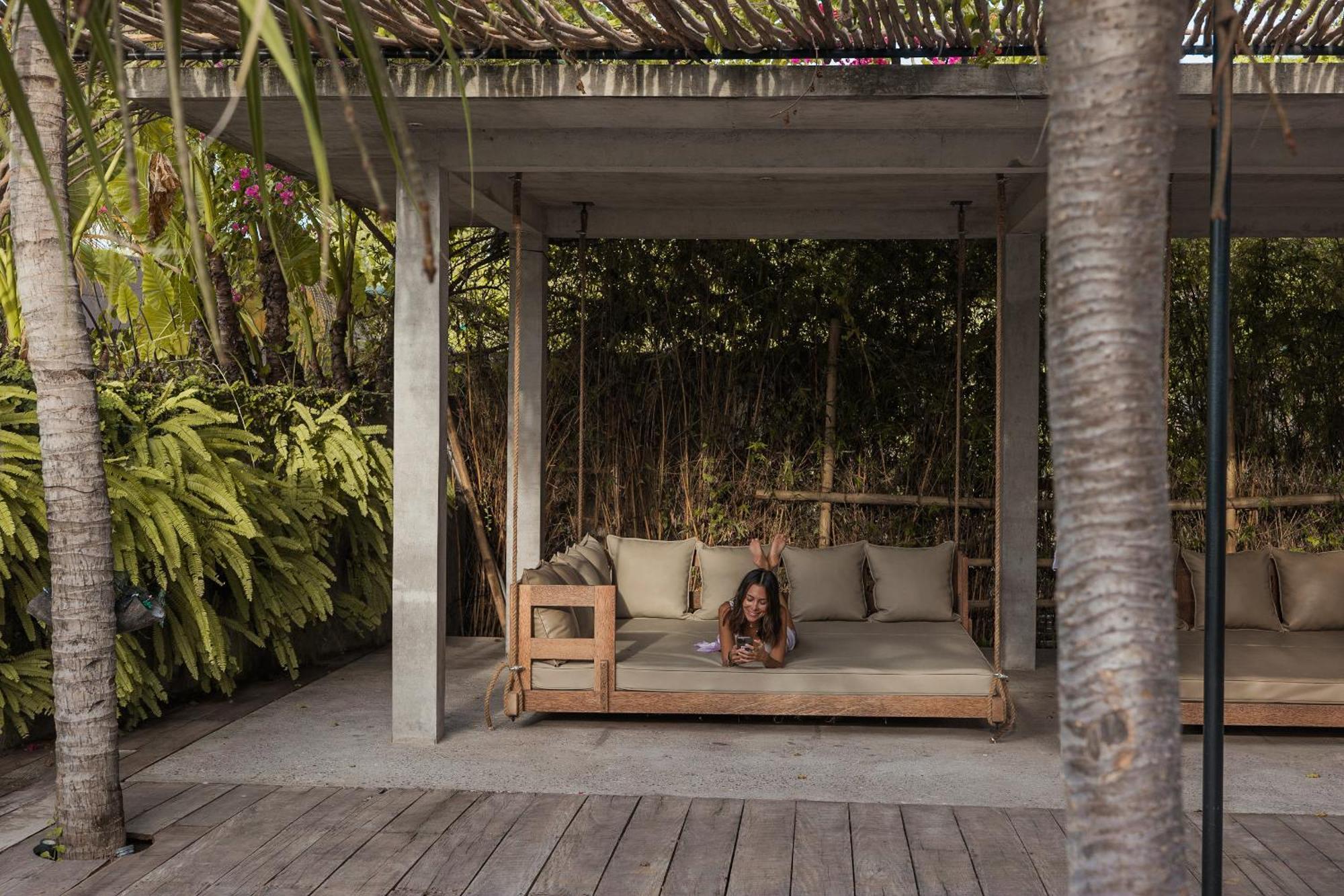 Mangroove Bay Boutique Hostel Banyuwedang Luaran gambar