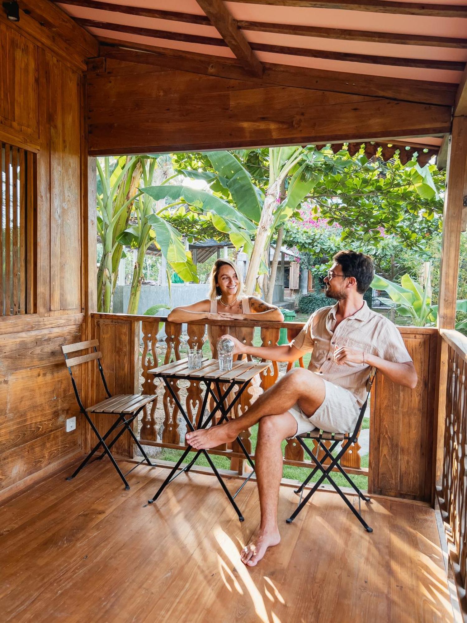 Mangroove Bay Boutique Hostel Banyuwedang Bilik gambar
