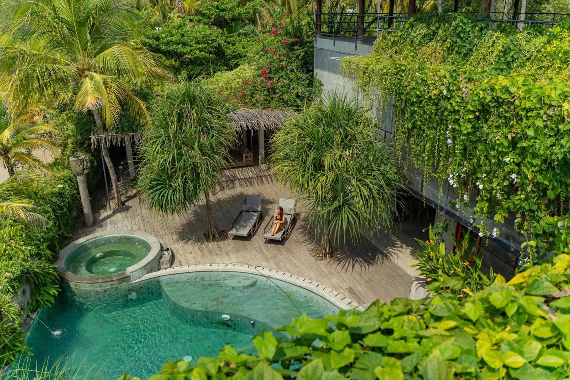 Mangroove Bay Boutique Hostel Banyuwedang Luaran gambar